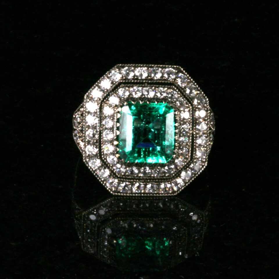 emerald-diamond-ring-462-3.jpg