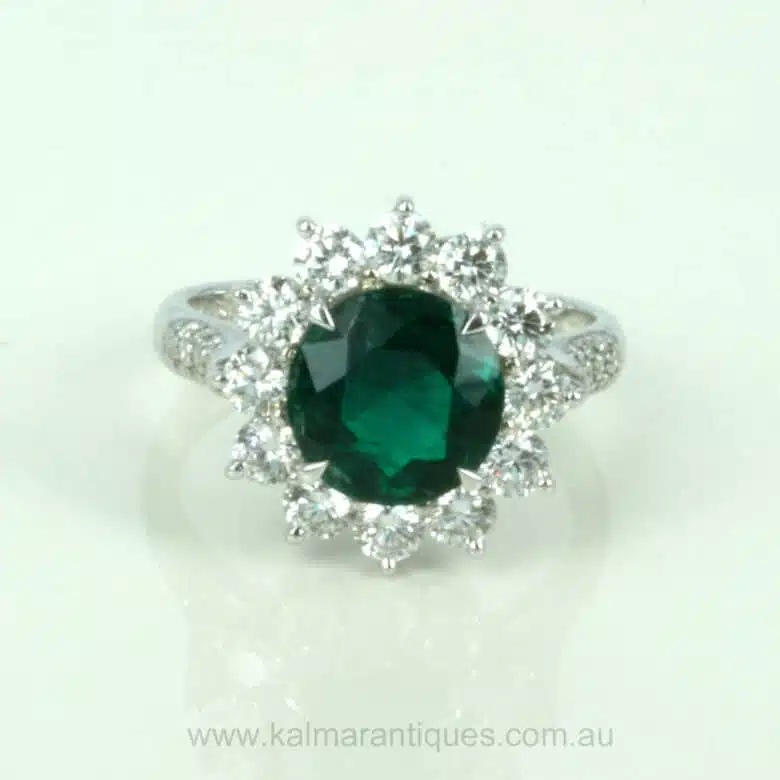 emerald-diamond-ring-577-01.jpg