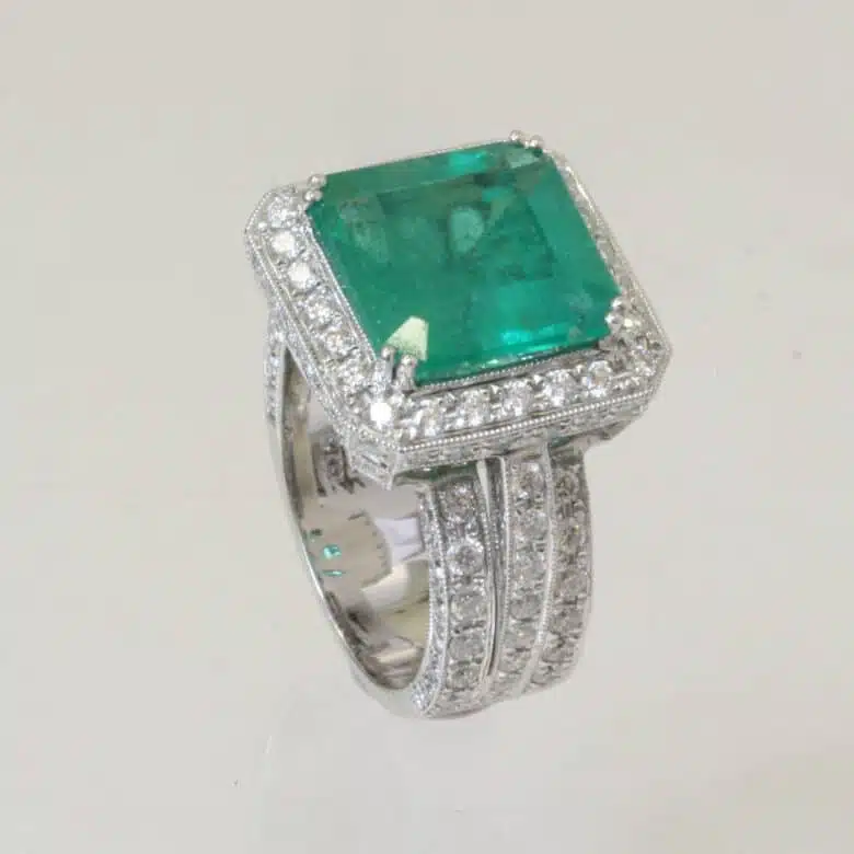 emerald-diamond-ring-7241-3.jpg