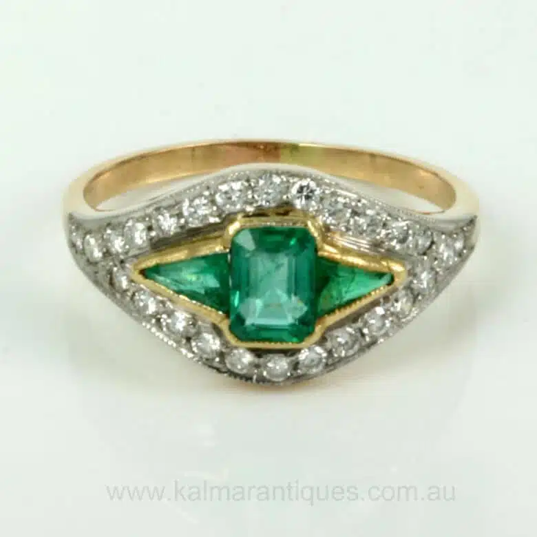 emerald-diamond-ring-q516-2.jpg