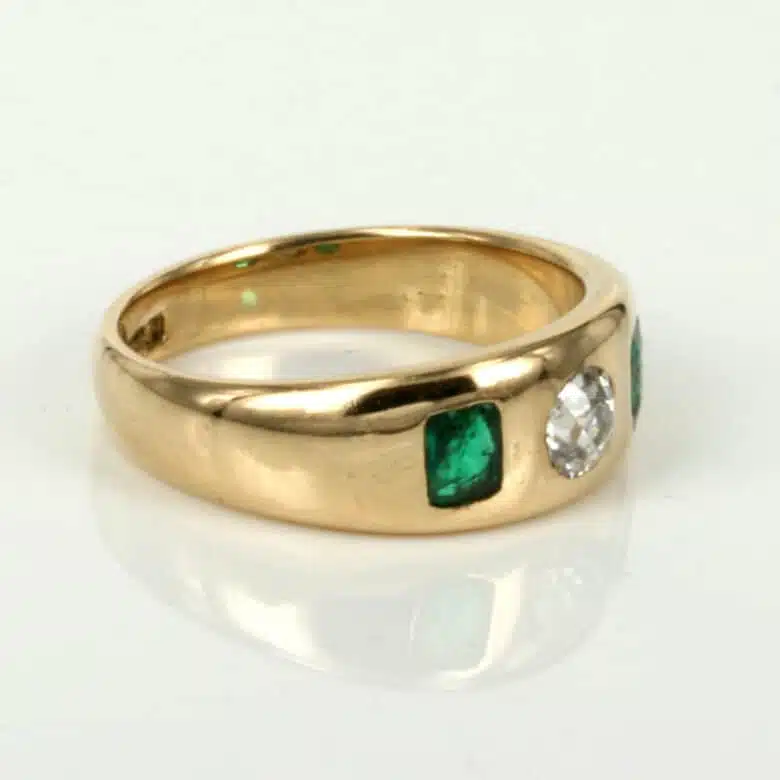 emerald-ring-es2914-1.jpg