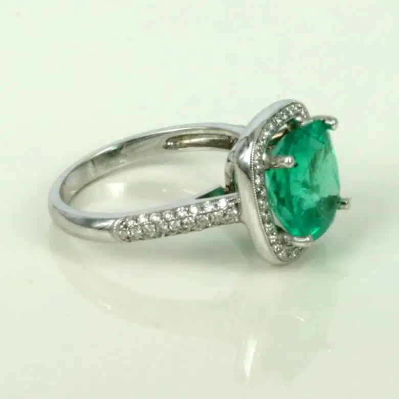 emerald-ring-n728-2.jpg