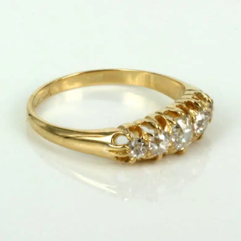 engagement-ring-2915-1.jpg