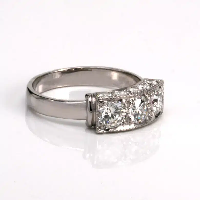 engagement-ring-r810-1