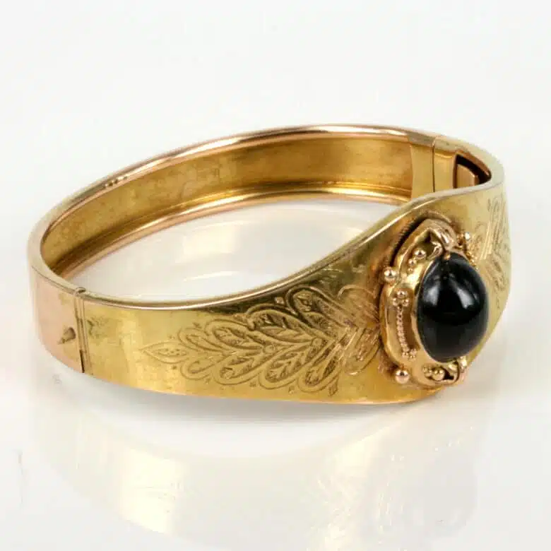 garnet-bangle-es1019-2.jpg