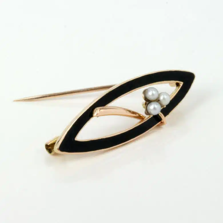 hardy-brooch-es1138-2.jpg
