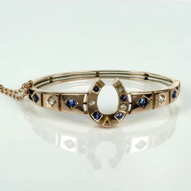 horseshoe-bangle-2.jpg