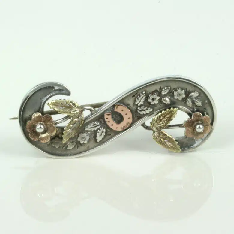 horseshoe-brooch-n125-1.jpg