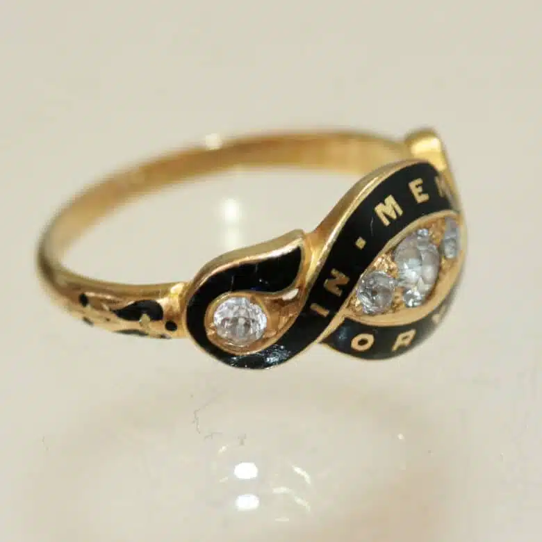 mourning-ring-1891-2.jpg