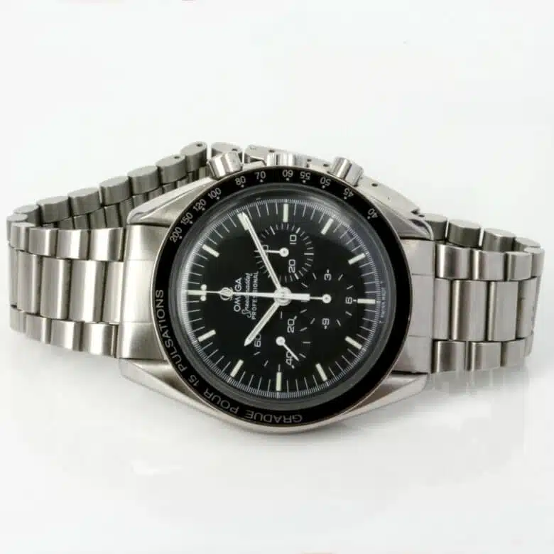omega-moonwatch-n681-2.jpg