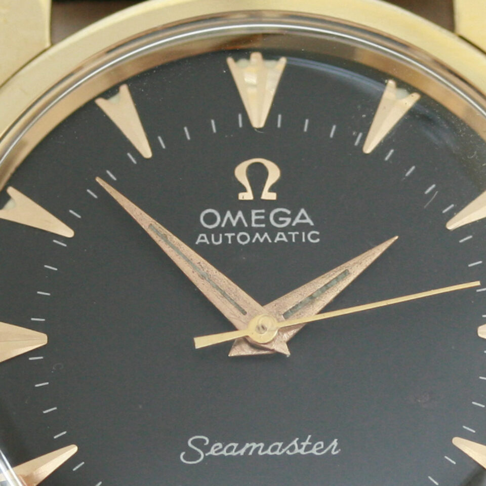 omega-seamaster-black-5.jpg