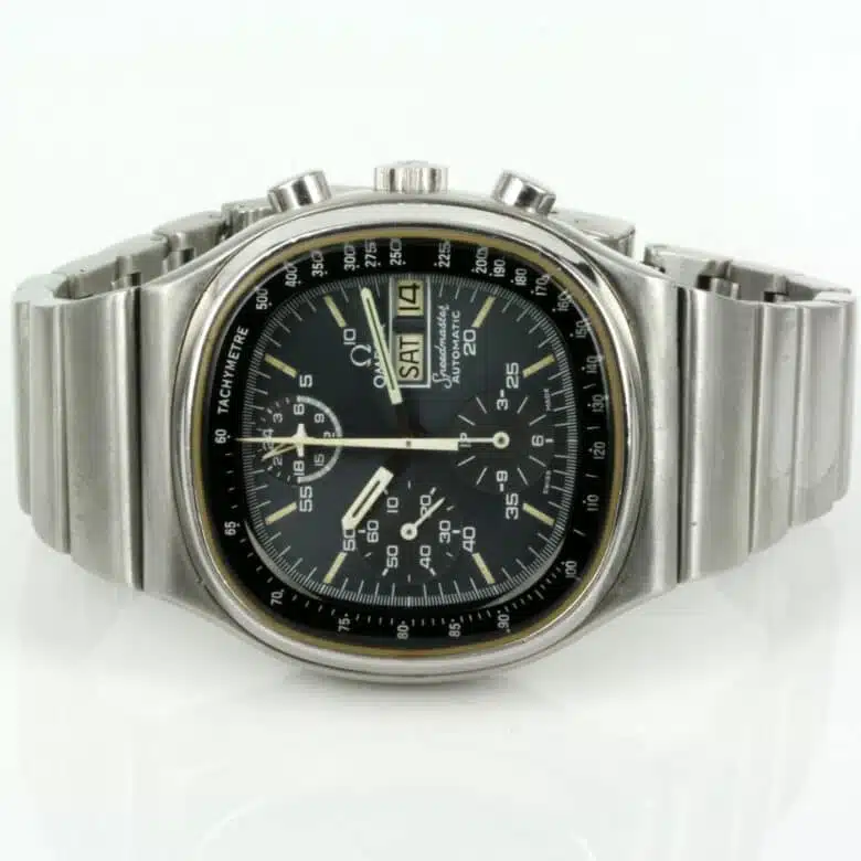 omega-speedmaster-p122-2.jpg