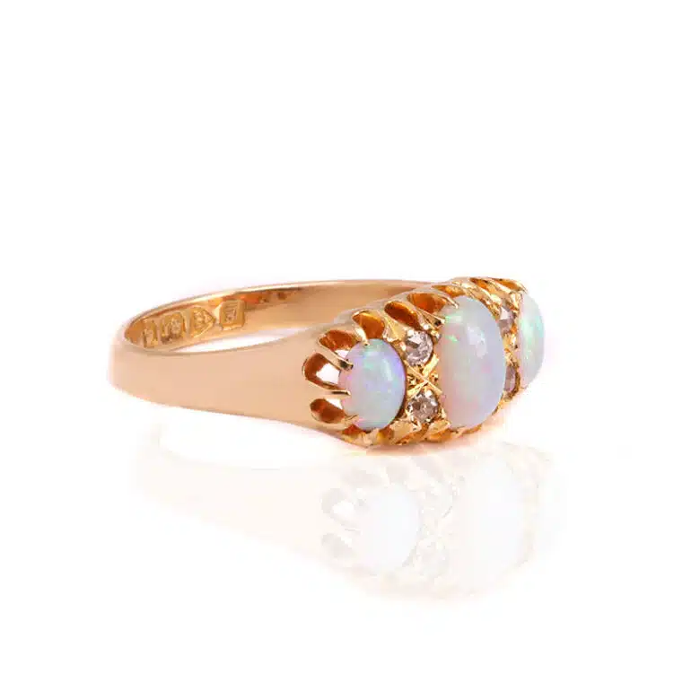 opal-and-diamond-ring-ES9031-1
