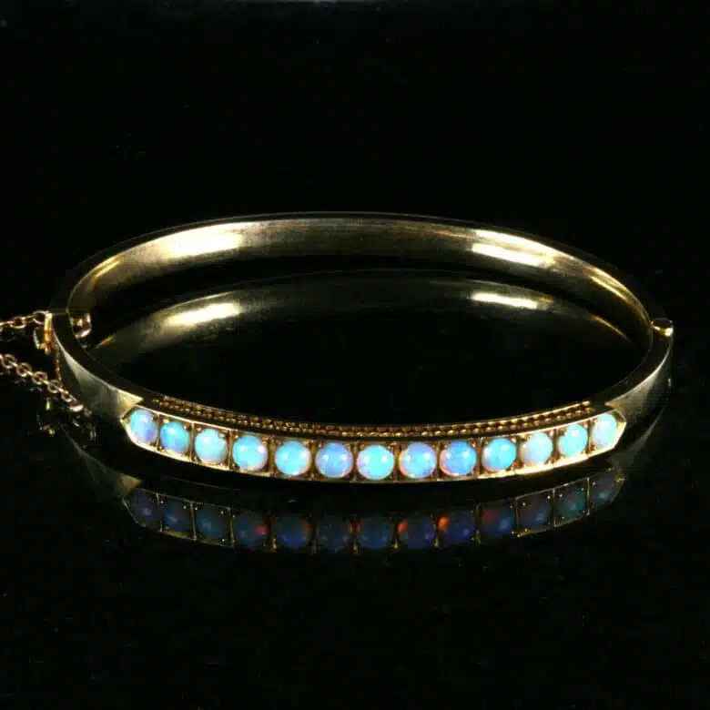 opal-bangle-es2275-5.jpg