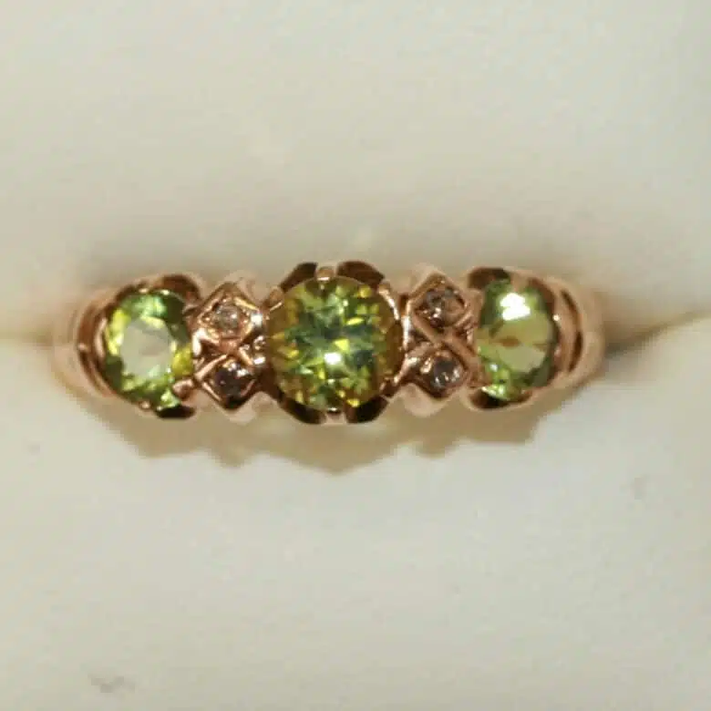 peridot-15ct-2.jpg