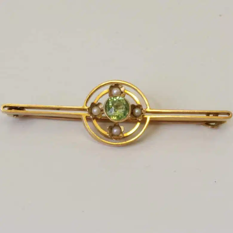 peridot-brooch-m363-1.jpg