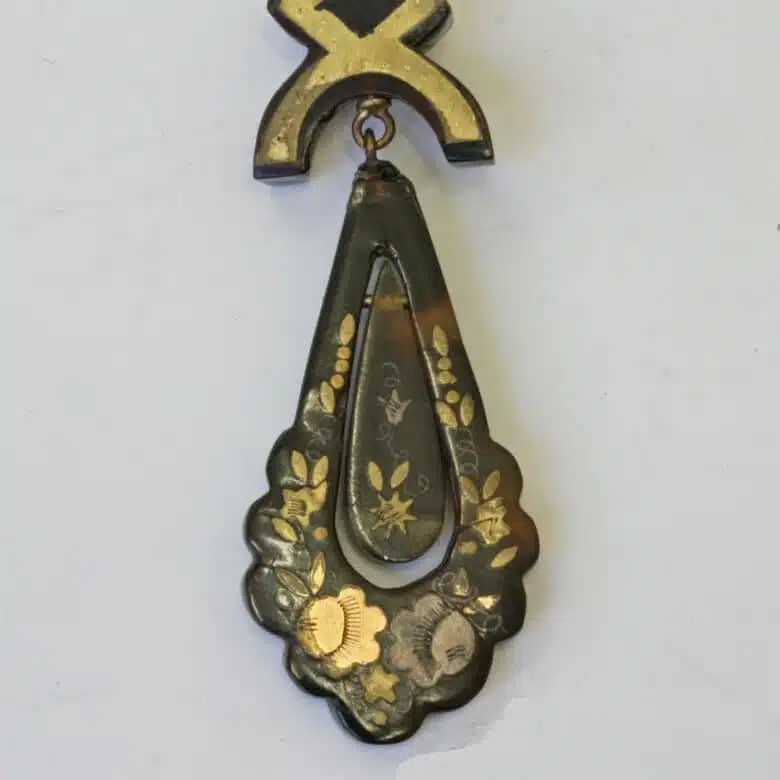 pique-earrings-es5057-2.jpg