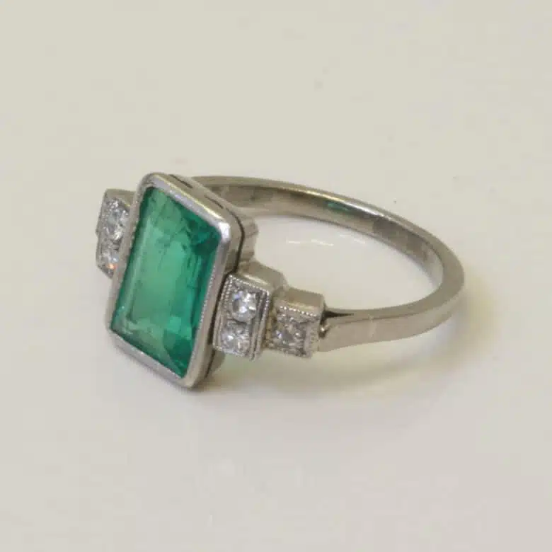 platinum-deco-emerald-3.jpg