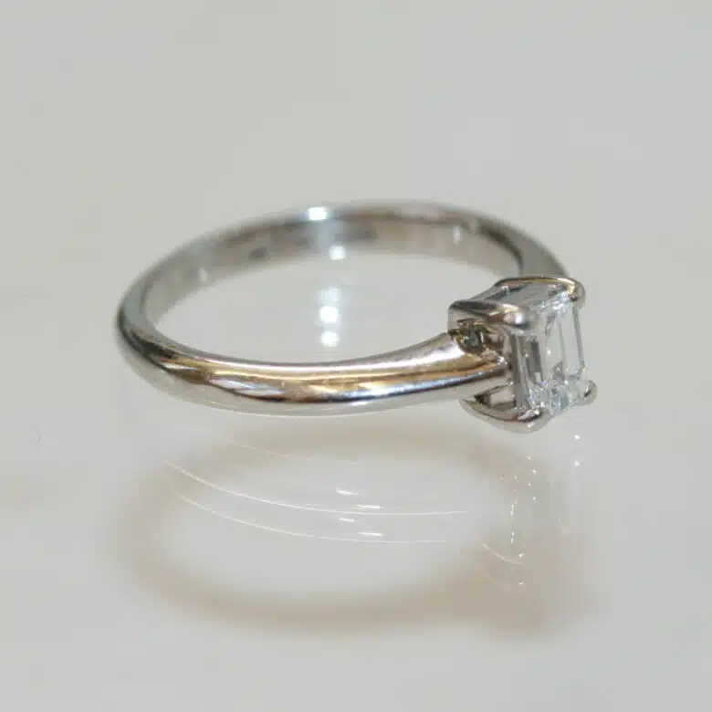 platinum-diamond-ring-2.jpg