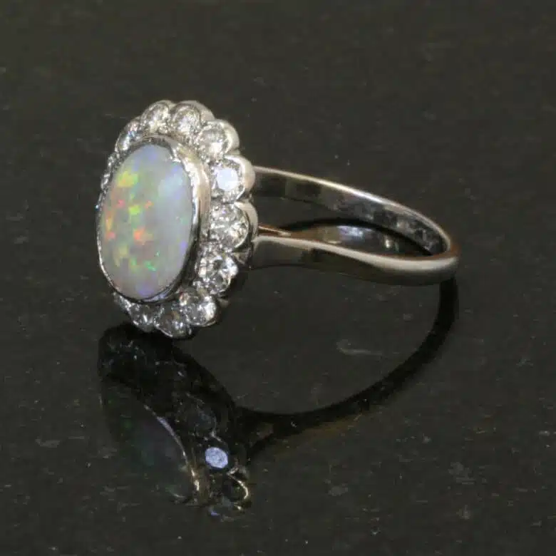 platinum-opal-ring-es7113-3.jpg