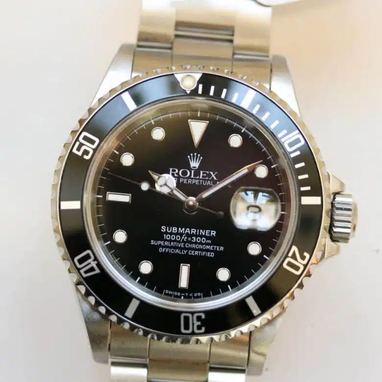 rolex-submariner-16610-3.jpg