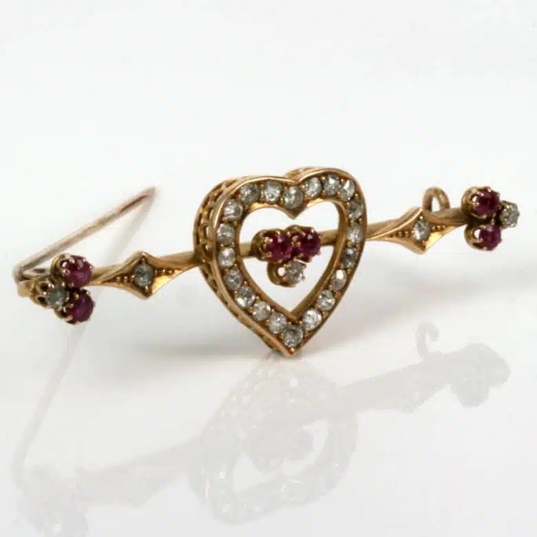ruby-heart-brooch-1.jpg