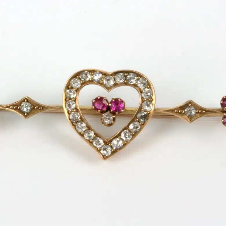 ruby-heart-brooch-4.jpg