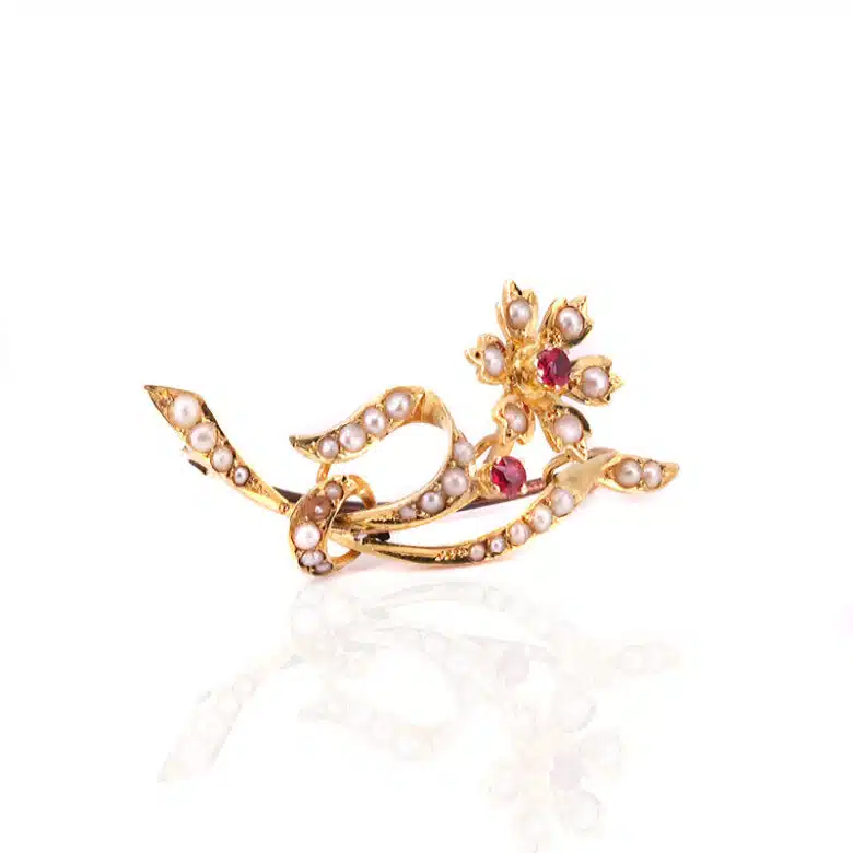ruby-pearl-broch-ES9627-1