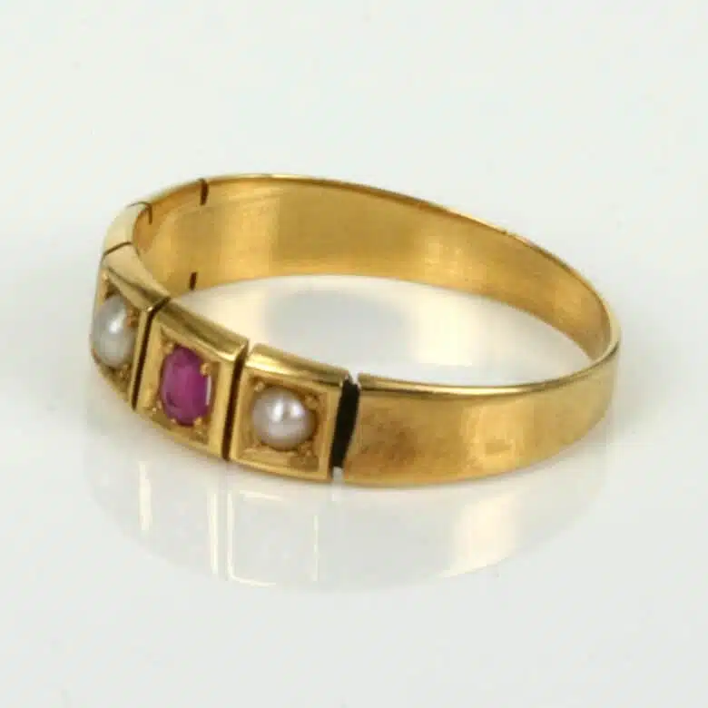ruby-pearl-ring-1021-3.jpg
