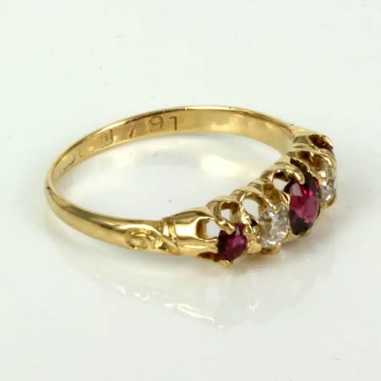 ruby-ring-es2552-1.jpg