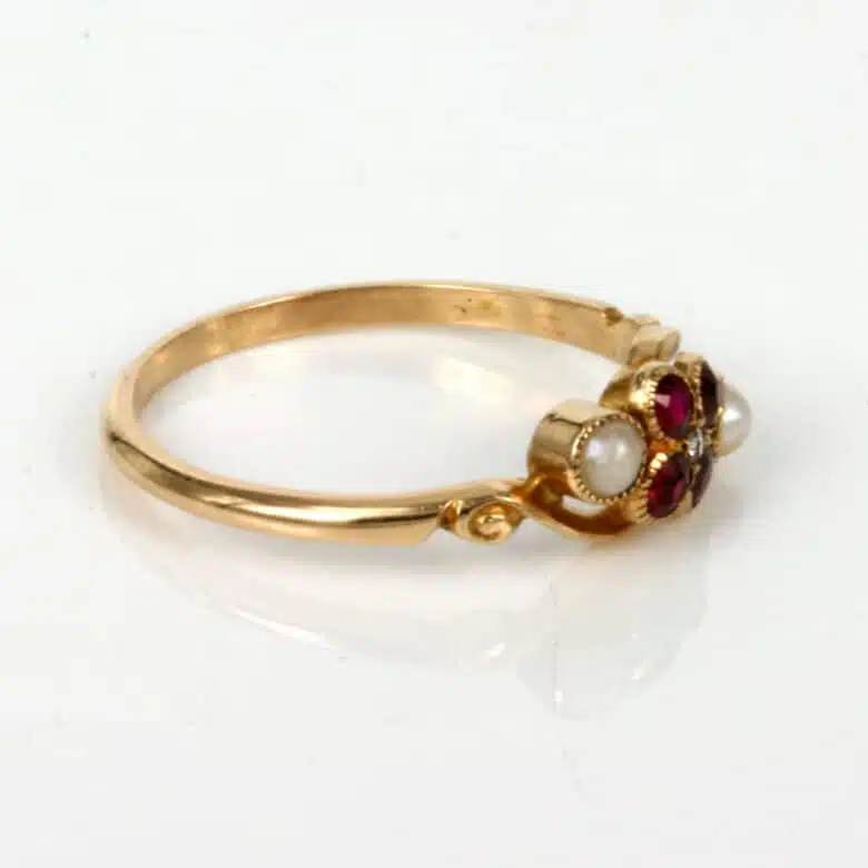 ruby-ring-es2569-1.jpg