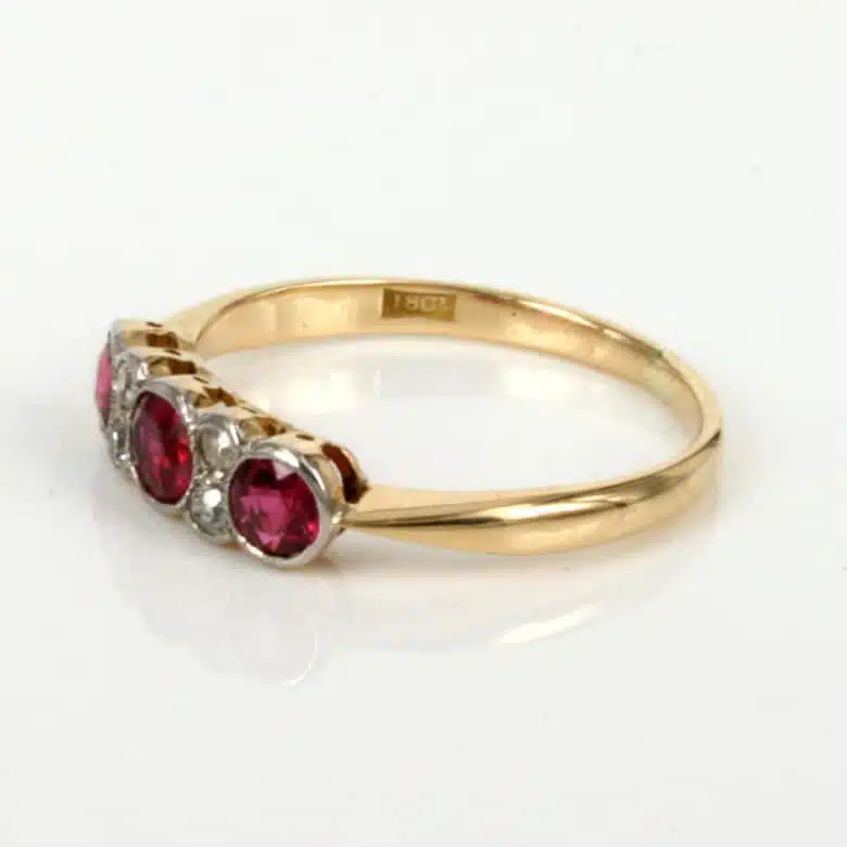 ruby-ring-es2890-3.jpg