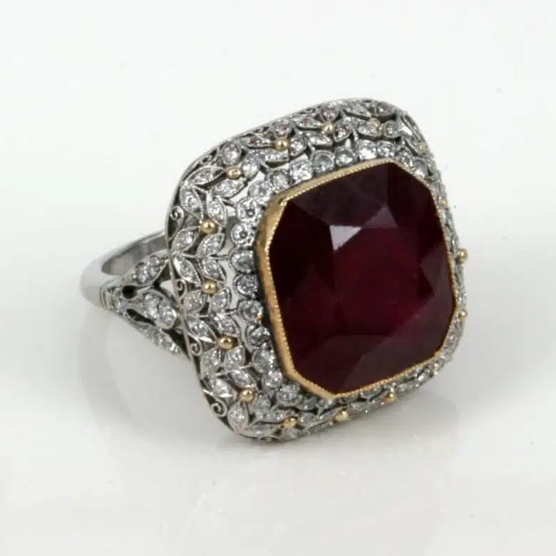 ruby-ring-n566-1.jpg
