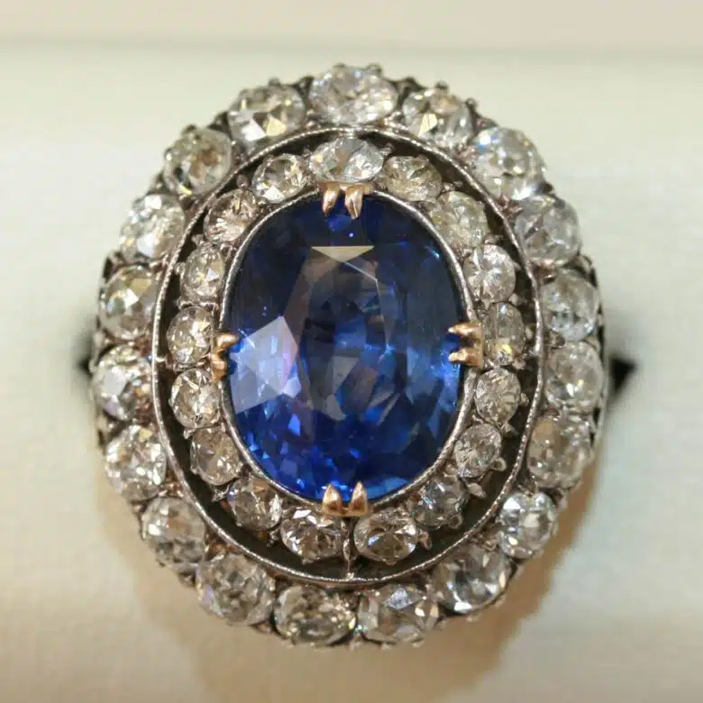 sapphire-and-diamond-ring-7.jpg