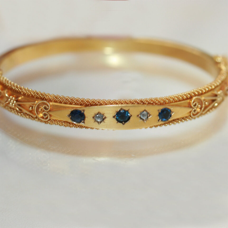 sapphire-antique-bangle-4.jpg