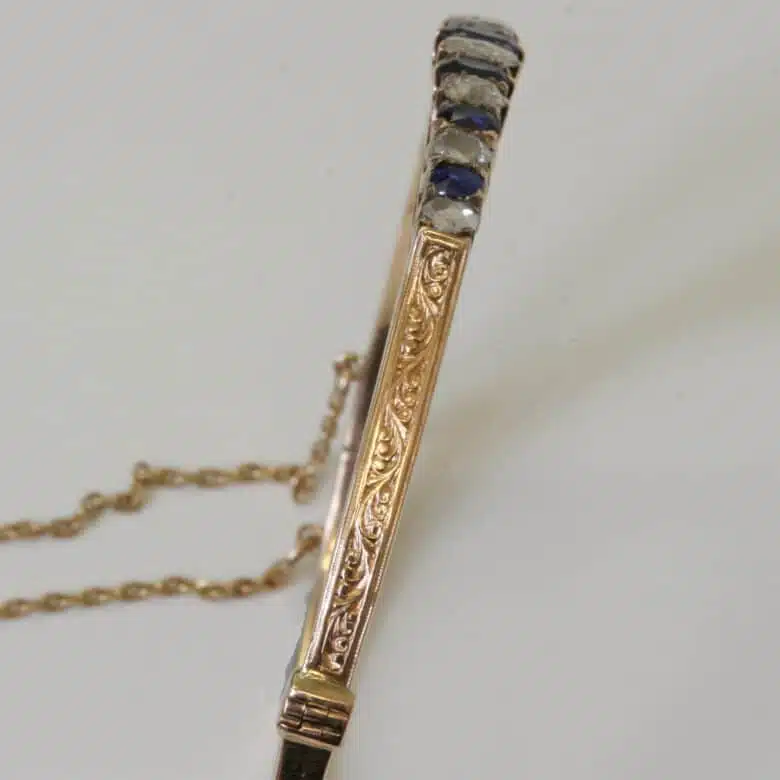 sapphire-bangle-vienna-3.jpg