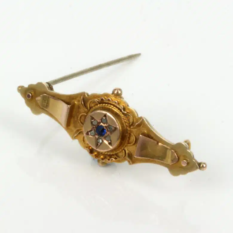 sapphire-brooch-es1921-3.jpg