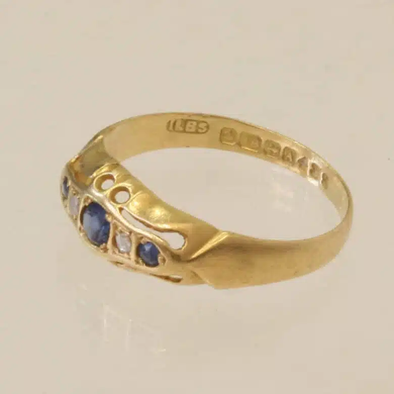 sapphire-diamond-6464-2.jpg