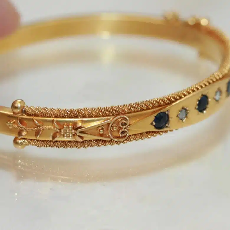 sapphire-diamond-bangle-2.jpg