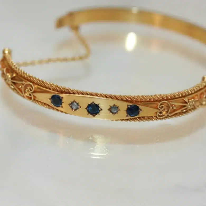 sapphire-diamond-bangle-3.jpg