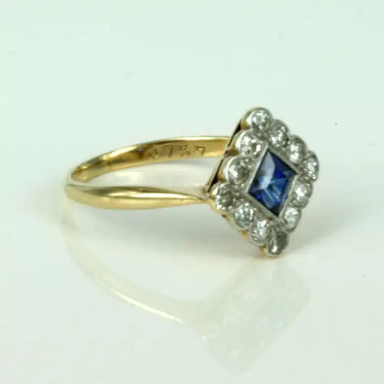 sapphire-diamond-ring-185-2.jpg