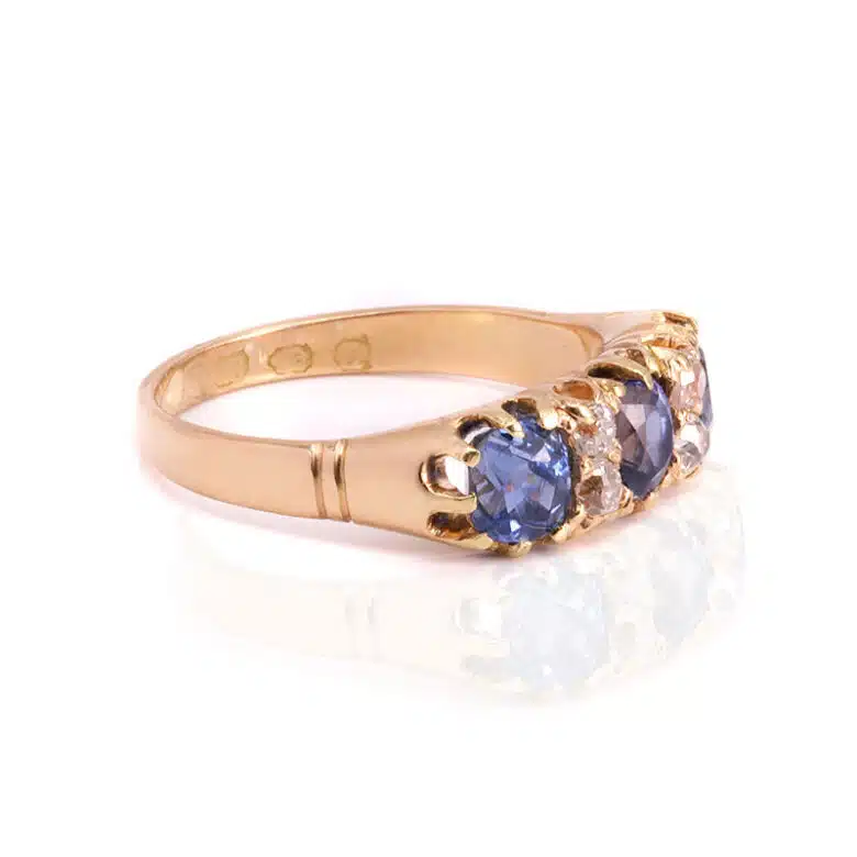 sapphire-diamond-ring-ES8551-1