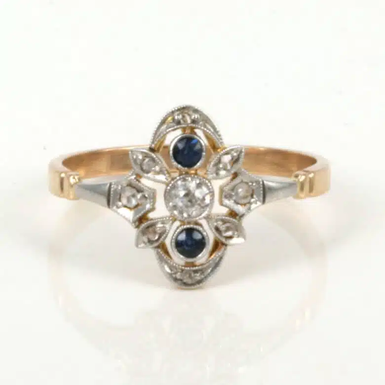 sapphire-diamond-ring-es120.jpg
