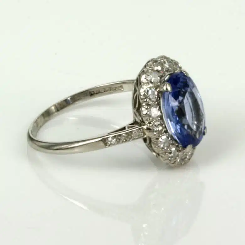 sapphire-engagement-ring-37.jpg