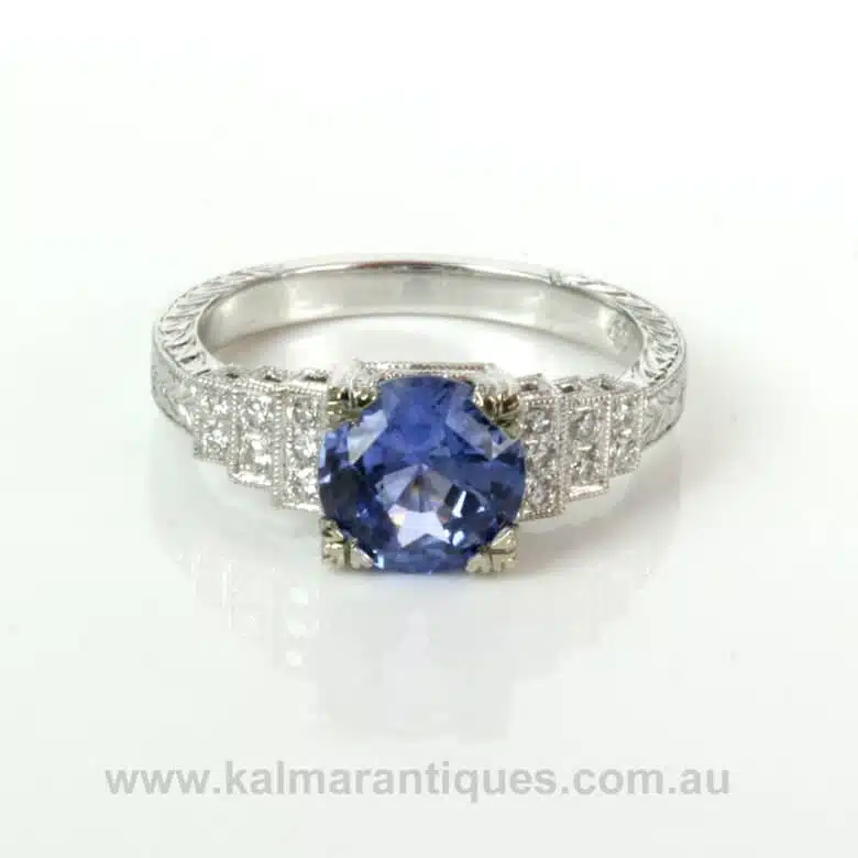 sapphire-engagement-ring-es