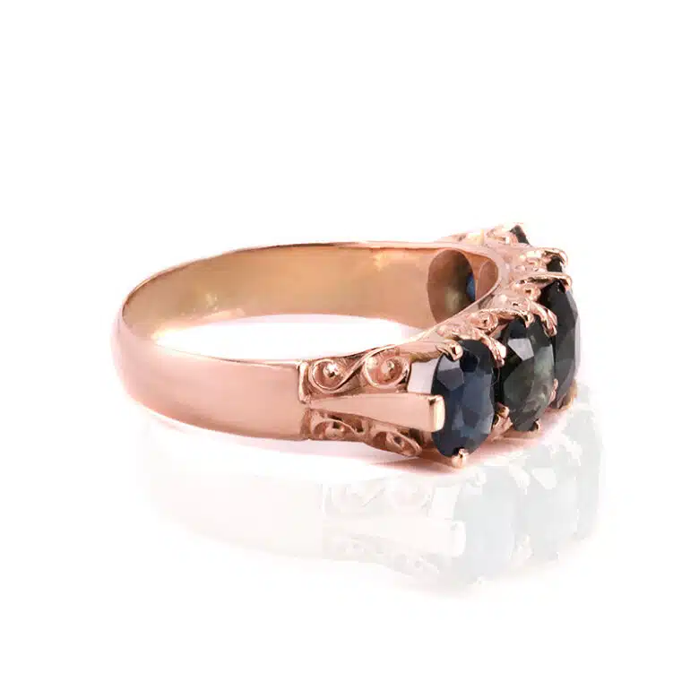 sapphire-ring-U097-1
