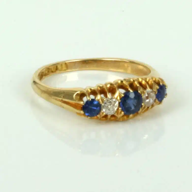 sapphire-ring-es1815-1.jpg