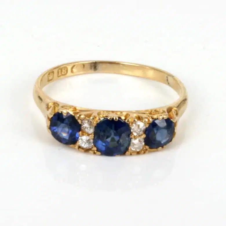 sapphire-ring-es1817-1.jpg
