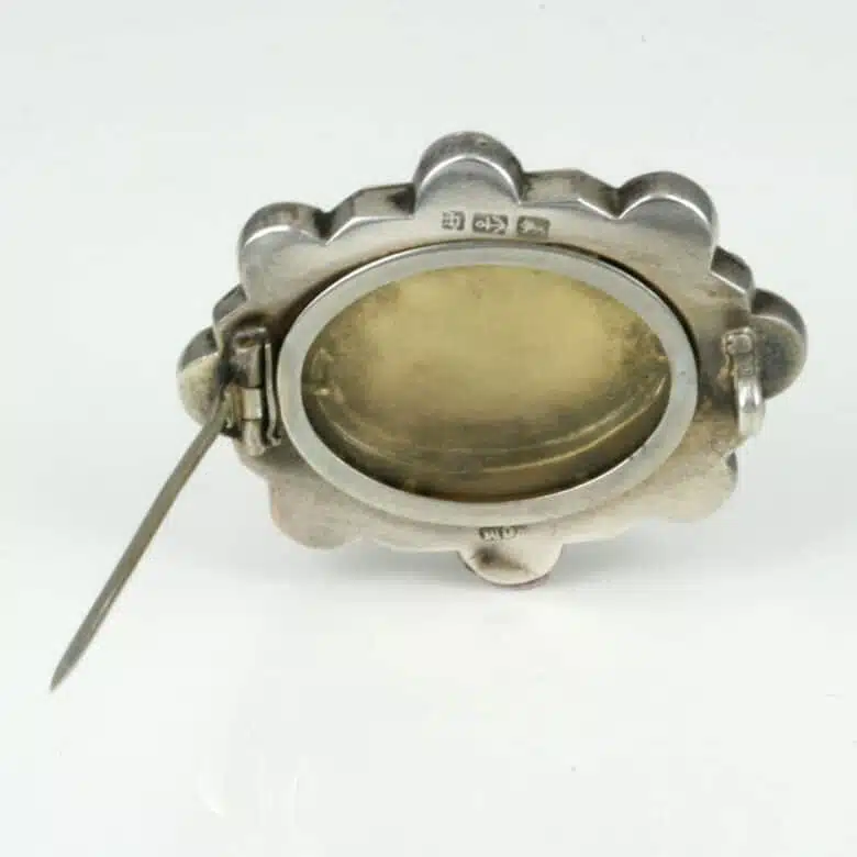 silver-brooch-m366-2.jpg