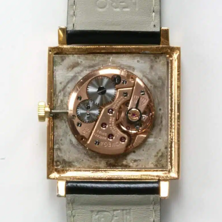 square-omega-watch-m670-3.jpg